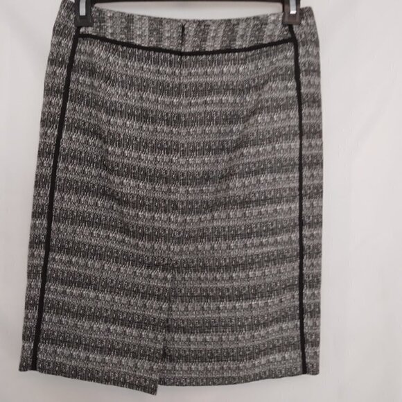 Liz Claiborne | Black White Tweed Textured Pencil Skirt | Size 6 - Picture 4 of 5